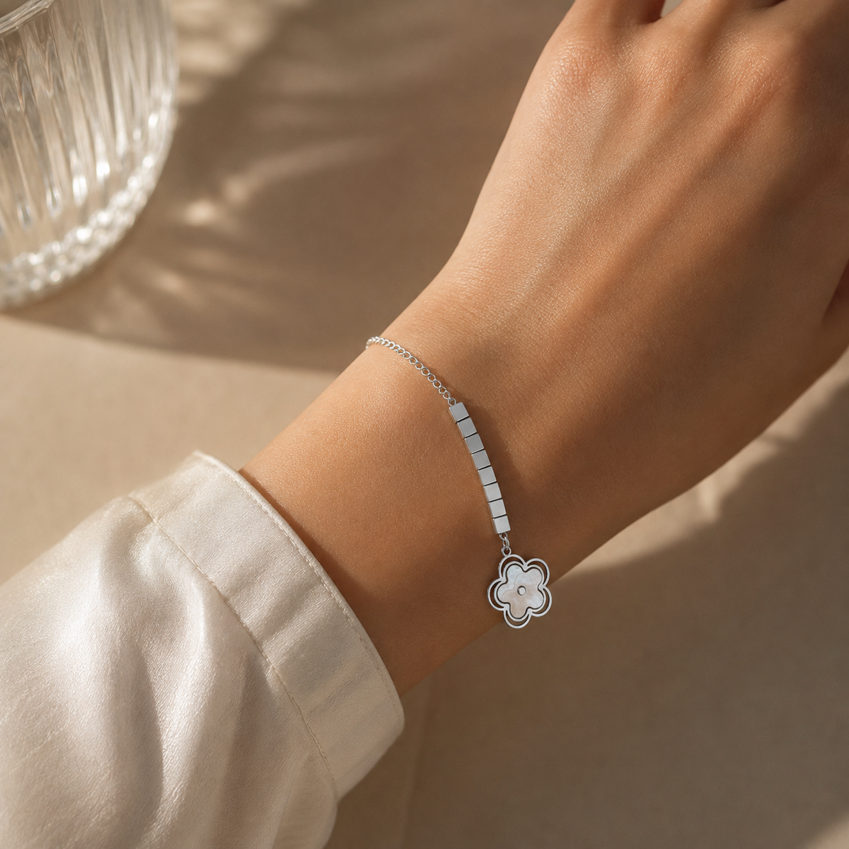 Çelik Bileklik Silver Renk - 316L Paslanmaz Çelik, Suya Dayanıklı ve Uzun Ömürlü
